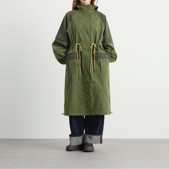 Damson Madder Logan Raincoat - Picture 5 of 7